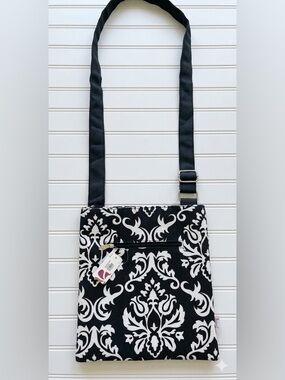 Belvah Crossbody Bag Purse Black White New NWT